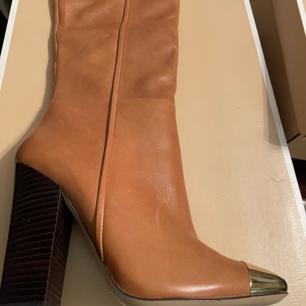 Gold medal Tip , high heel Leather boots, side zipper